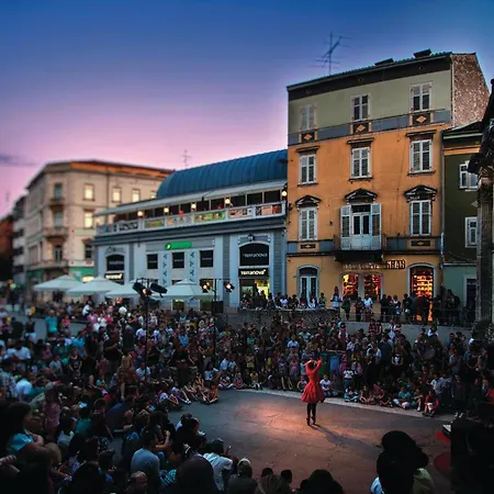 Apartman In With Wifi