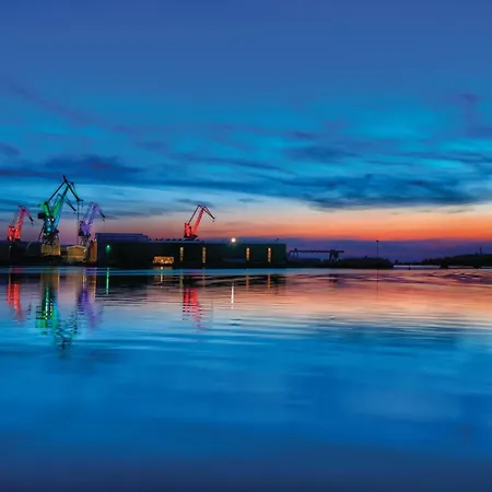 In With Wifi Lägenhet *